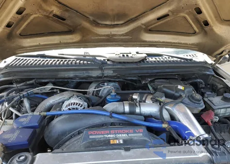 2004 Ford Excursion Limited z USA, uszkodzony, nr VIN 1FMSU43P44EC04527